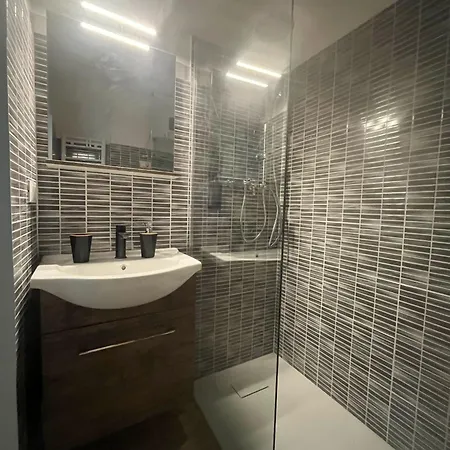 B&B Genova Centrale 3*