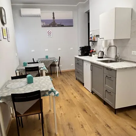 B&B Genova Centrale Pensión 3*